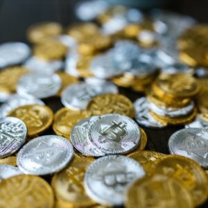Dogecoin Yükselişi: X Money Lansmanı ve Yatırımcılar İçin Riskler