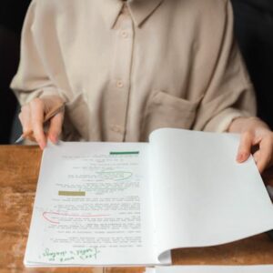Grammarly Yapay Zeka Özelliğini Devre Dışı Bırakıyor: Etik ve Telif Hakkı Tartışması