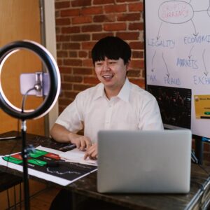Dogecoin ve Altcoin’lerde Altseason Gerilemesi: Yatırımcılar İçin Ne Anlama Geliyor?
