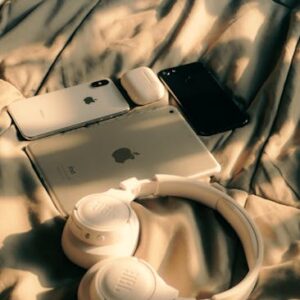 iPhone 17e, iPad Air M4, MWC Gelişmeleri ve Medya Birleşmesi