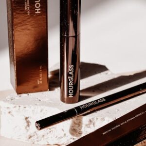 Olivia Dean Hourglass Cosmetics’in Yeni Marka Elçisi Oldu