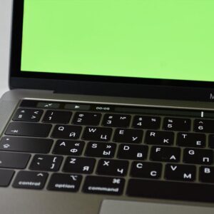 MacBook Air M5 İncelemesi: Değer mi? Performans, Fiyat ve Wi-Fi 7