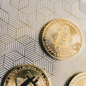 Bitcoin Fiyatı Düşüşte: İran Gerilimleri Etkisi